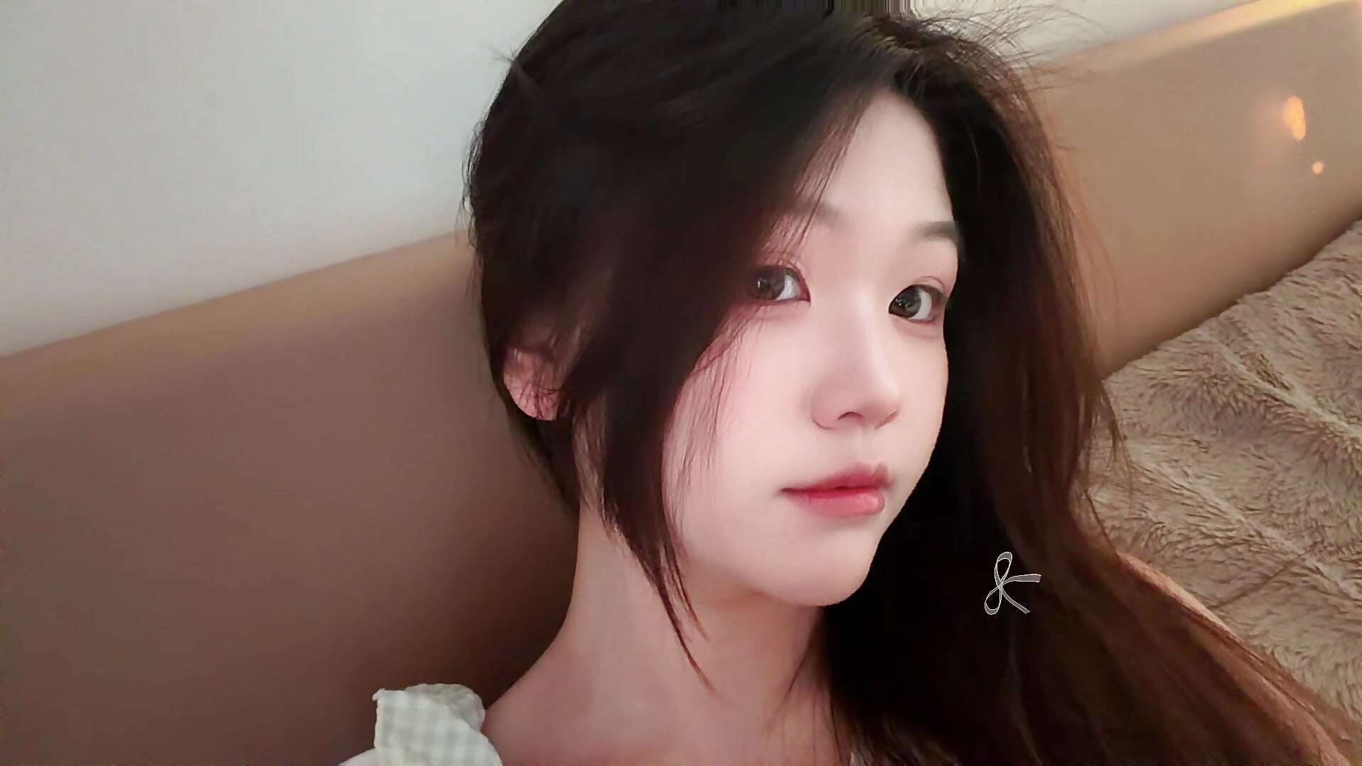 export_1769071987763.mov - video by Zhizhi-520 cam model