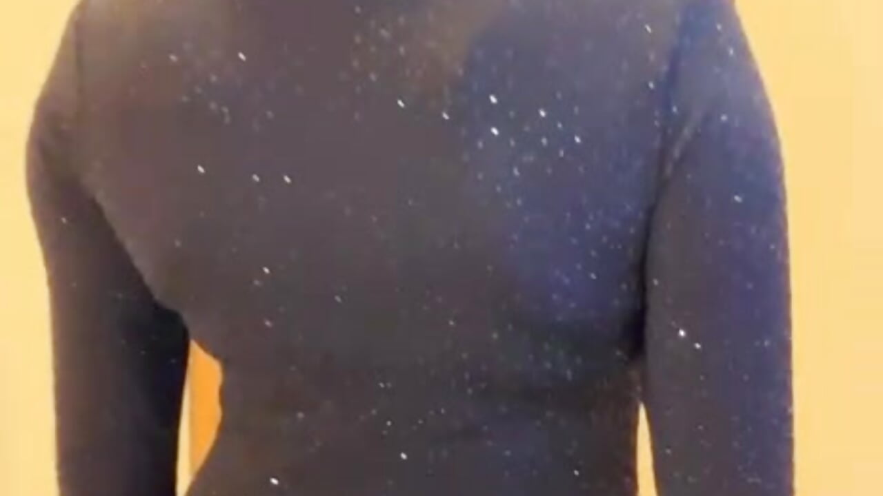 1000018183 - video oleh model kamera Cutee_Payal