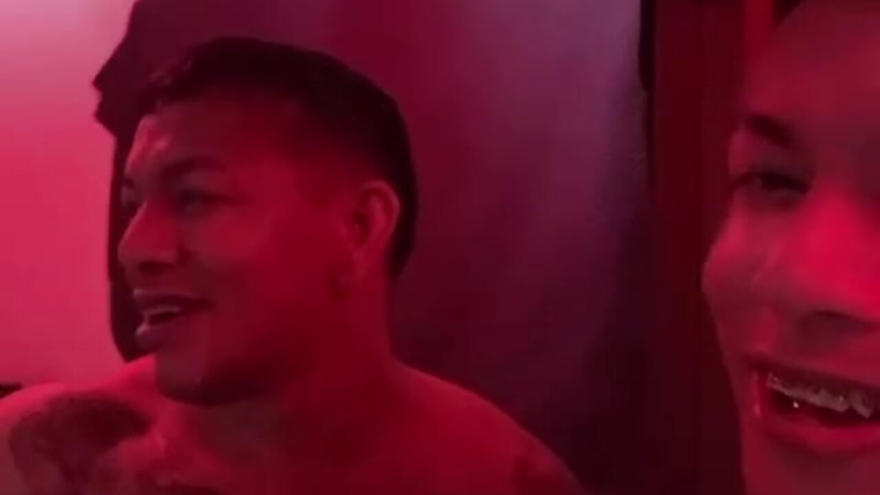 redddy - video oleh model kamera Antwan145