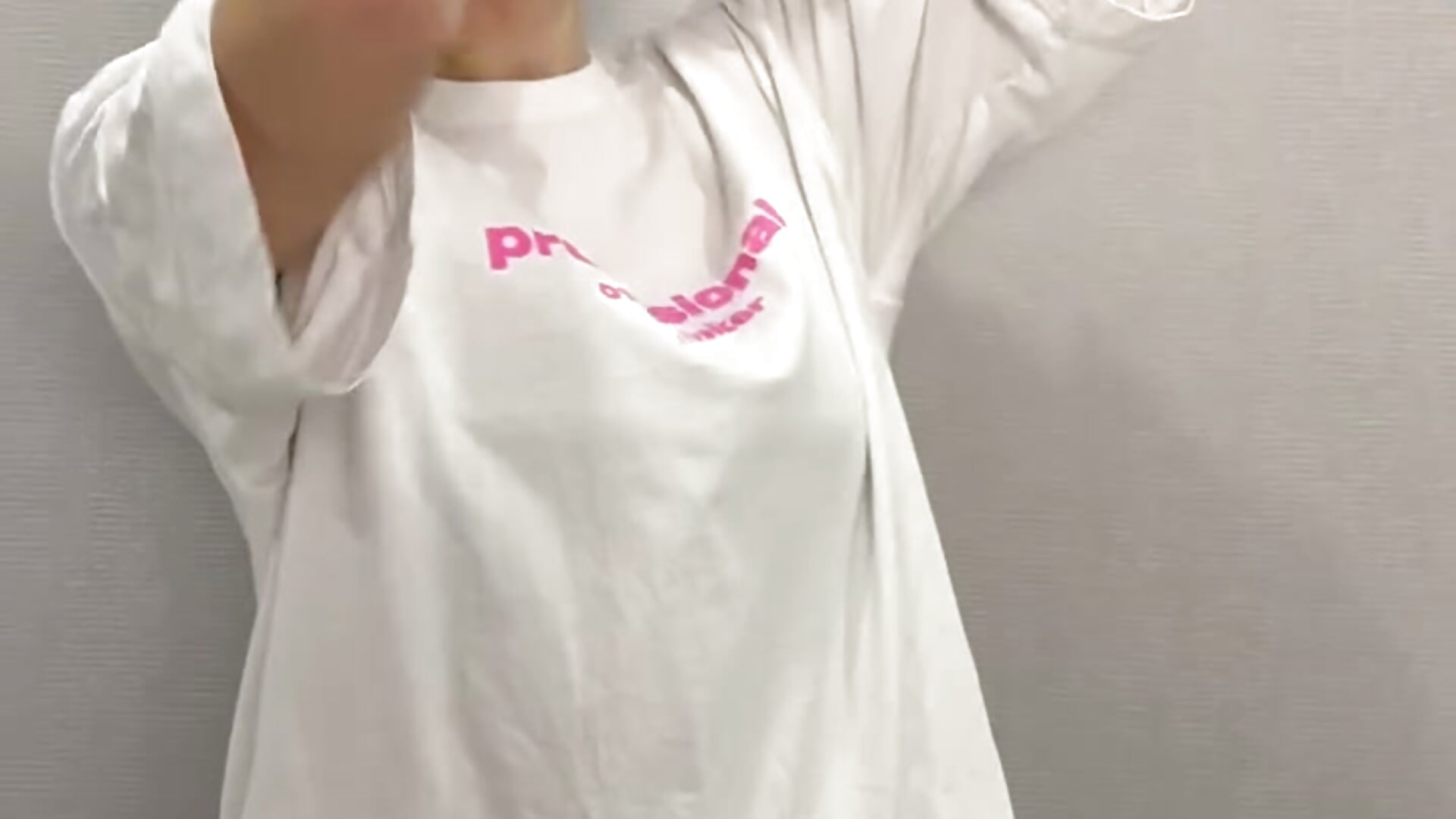 Hello－カメラキャストのEnaFabianoの動画