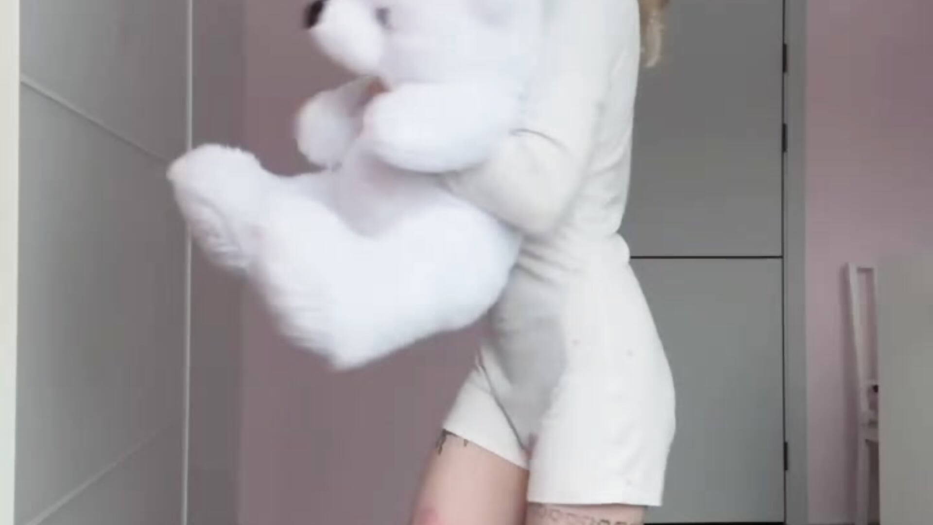 missed you - βίντεο μοντέλου LollyCute