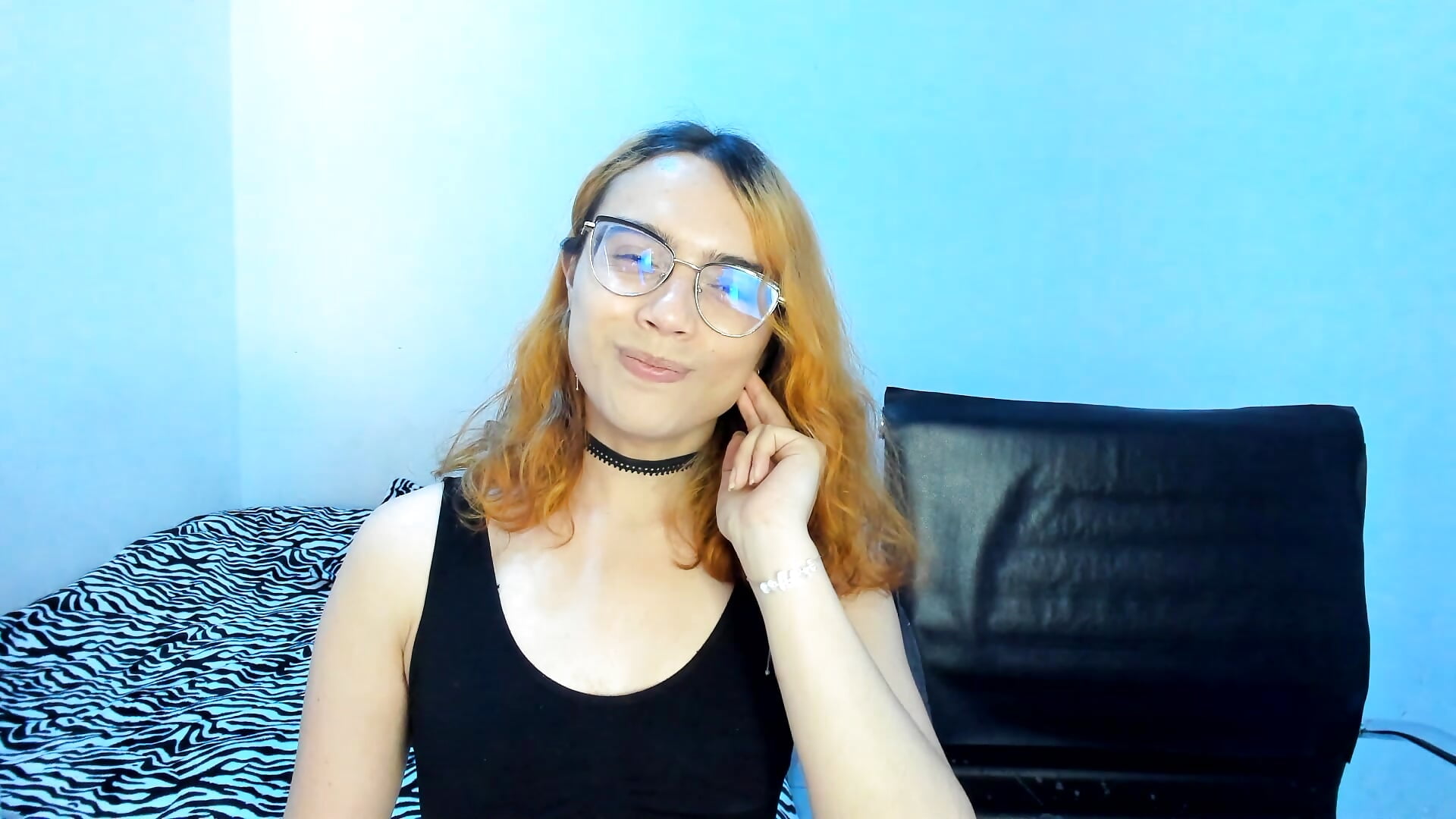 Hiiii - vídeo de lillykittyyy modelo de câmara