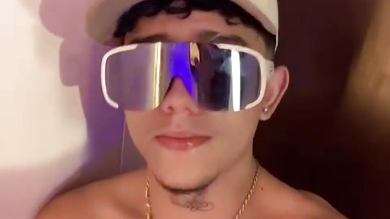 Tayler 😈 - vídeo de Tayler_Hot_Boy modelo de câmara