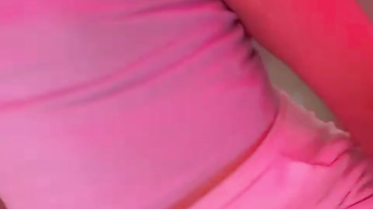 A relaxing day, will you come to my bed?