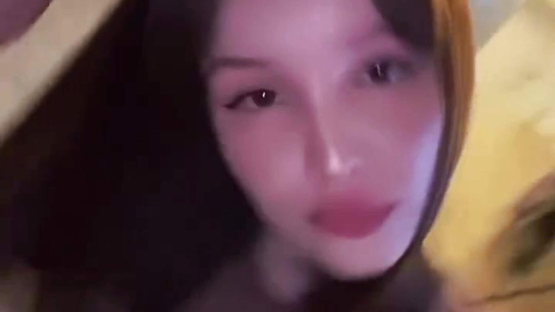 Hiiiiiiiiiiiii - video của người mẫu cam SouthLily