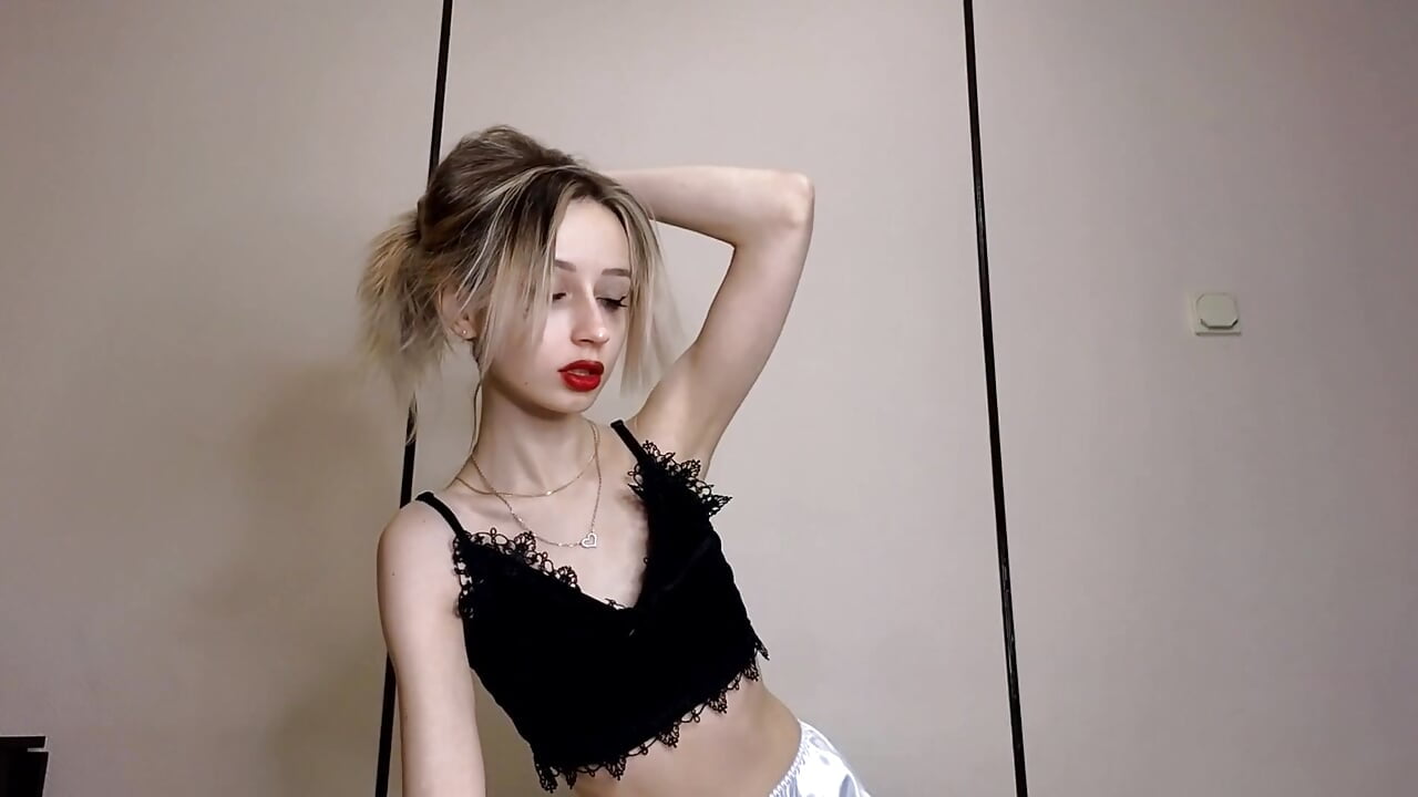 me) - video by striploves cam model