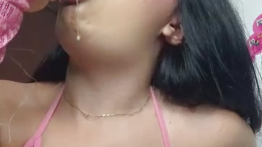 Blowjob and lots of saliva on the tits 😈😏