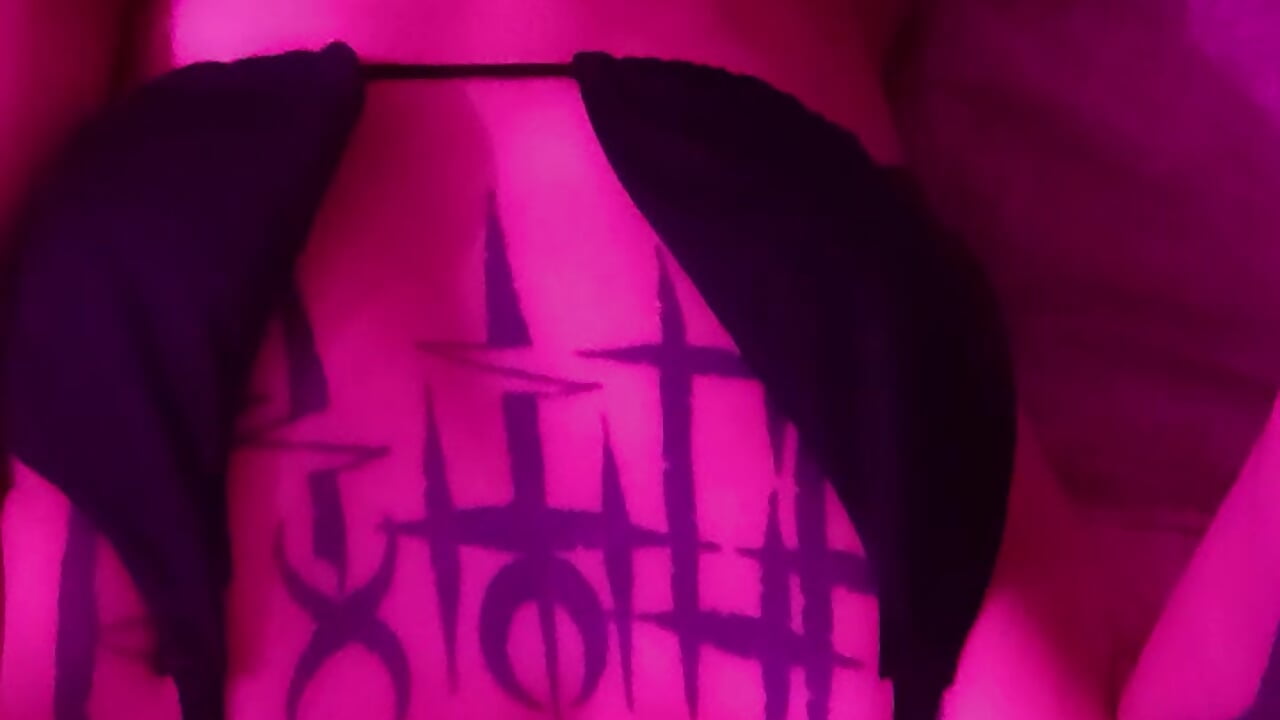 Ummm funny hard 👅