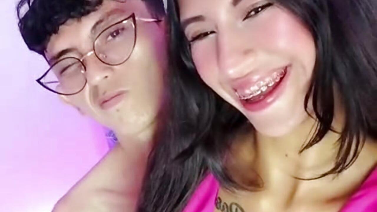 Velvet Rose Vibes 🌹🔥💎 – video modela na kameri Hari_Andre_