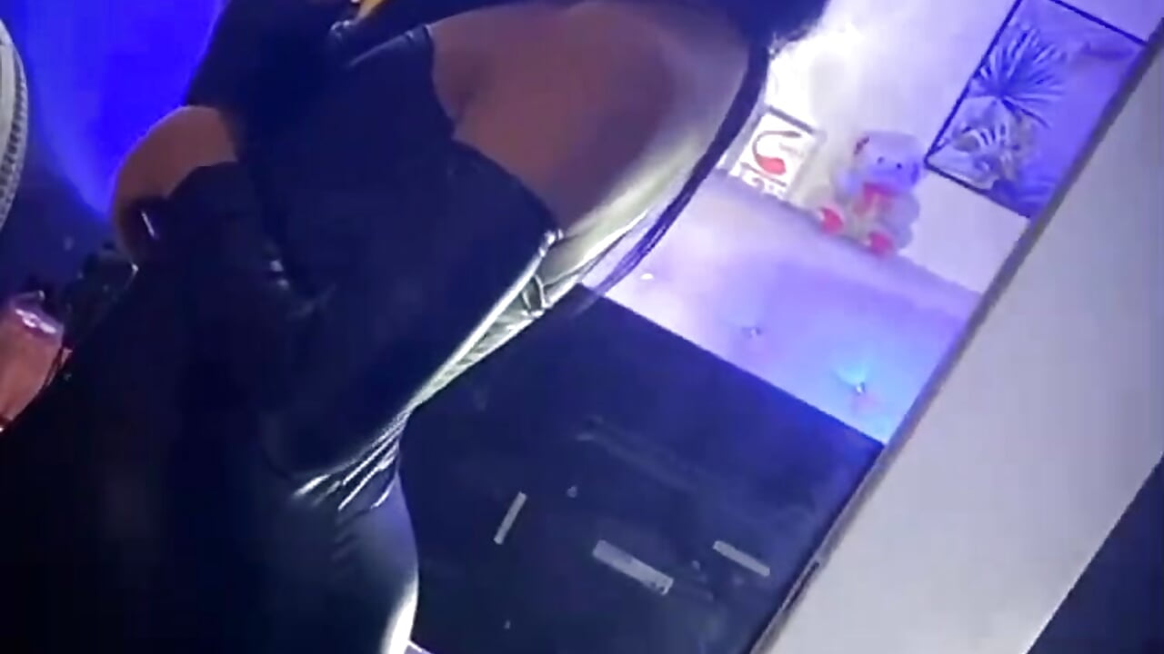 profile-intro-video-1766941185 - video av Venus_AidinX cam model