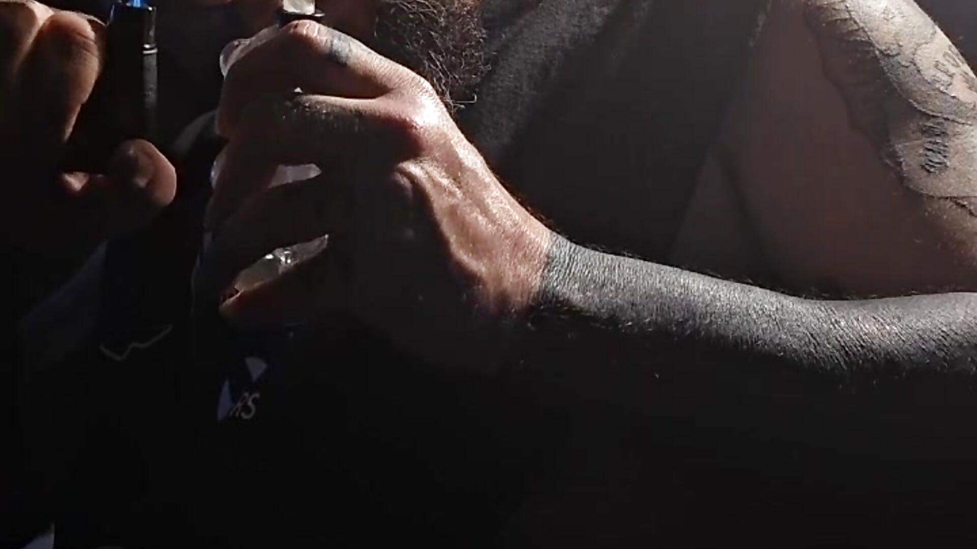 Just blowing some clouds ya dig - video by Mike_OxxxBig