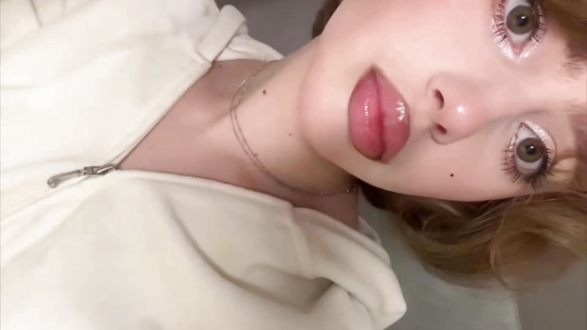 my pretty face - video by lil_glow cam model