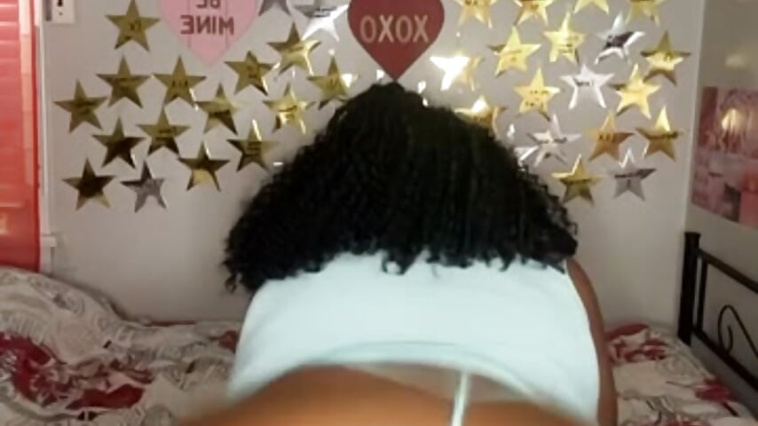 Twerking ass with Thong