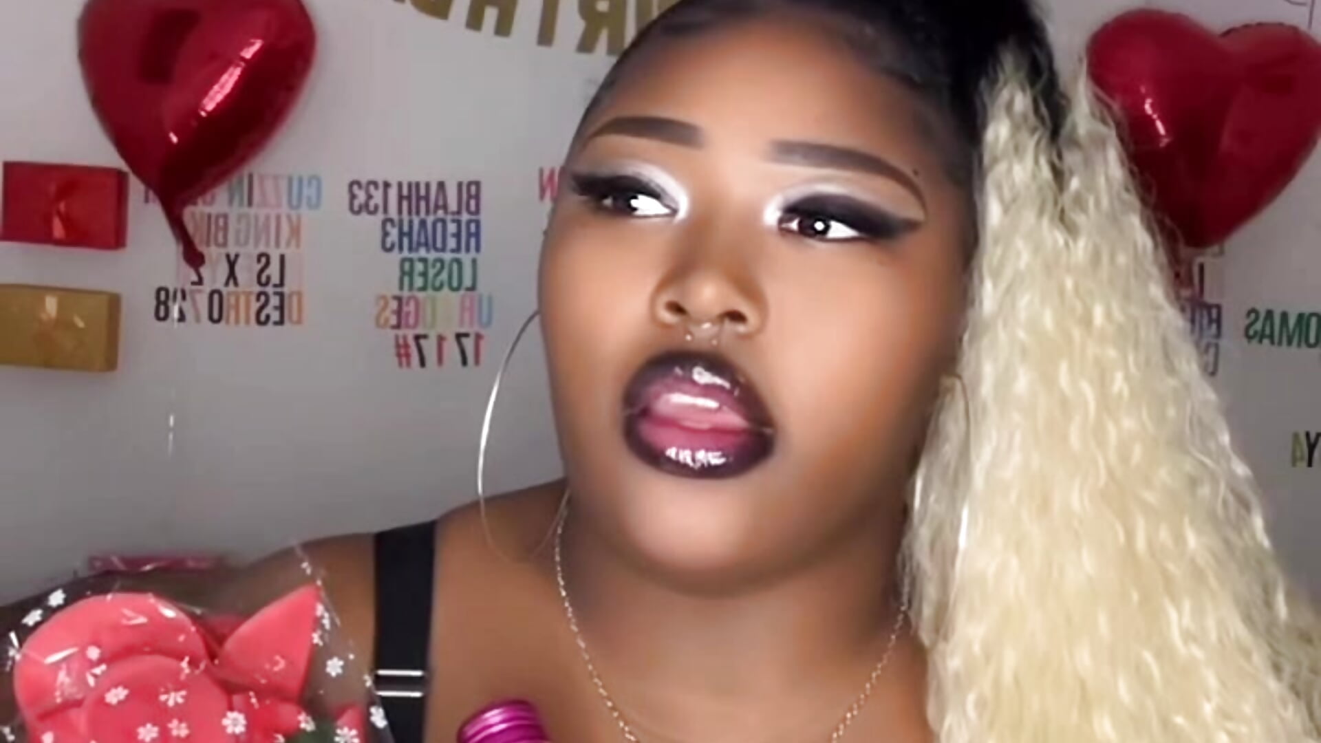 Valentines Day - video by Chocolatebunnyxx96 cam model