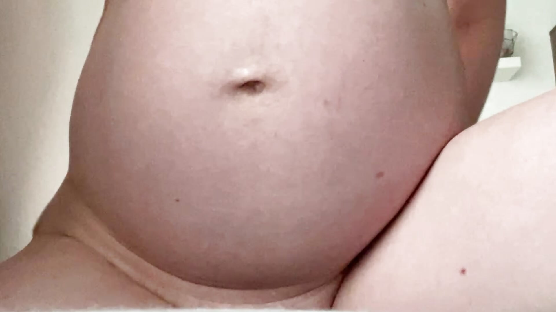 Těhotenské škádlení / Pregnancy fun - video by Tessa92 cam model