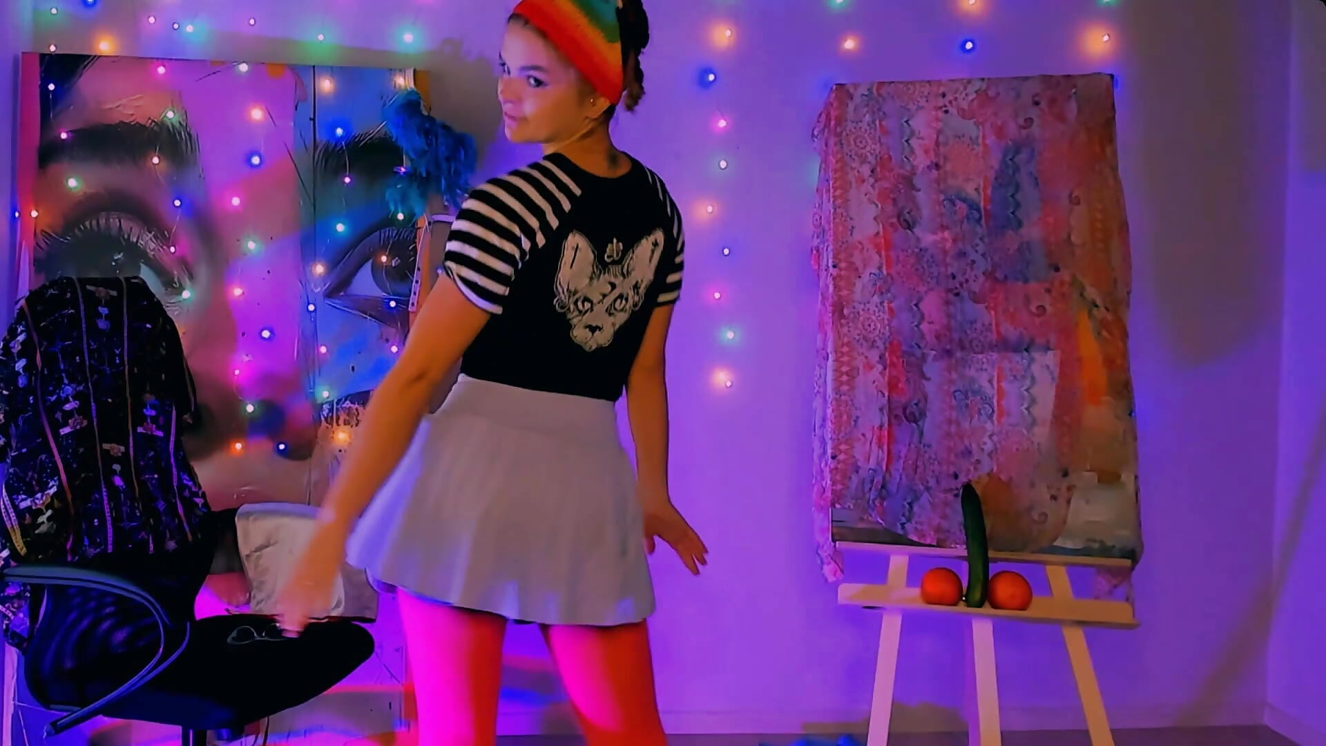 Dance of happiness - video by SaraGolben cam model