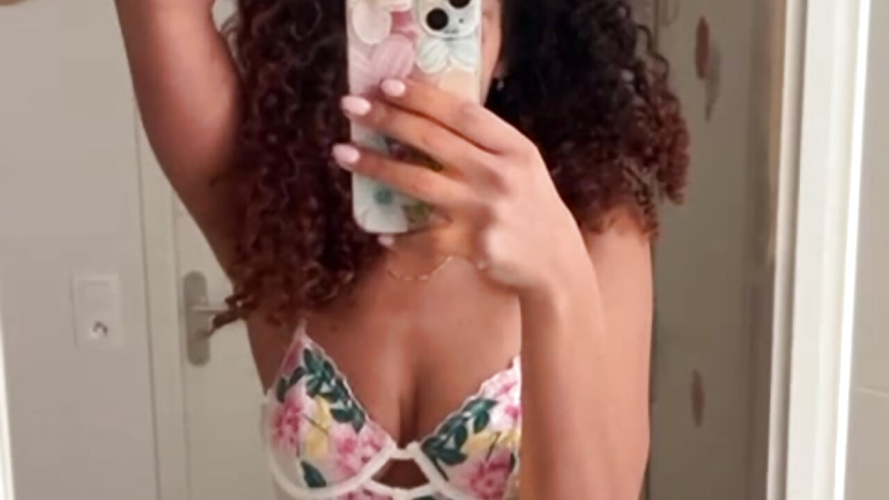 VID-20251230-WA0046 - Video von Kaly_vibes Cam-Model