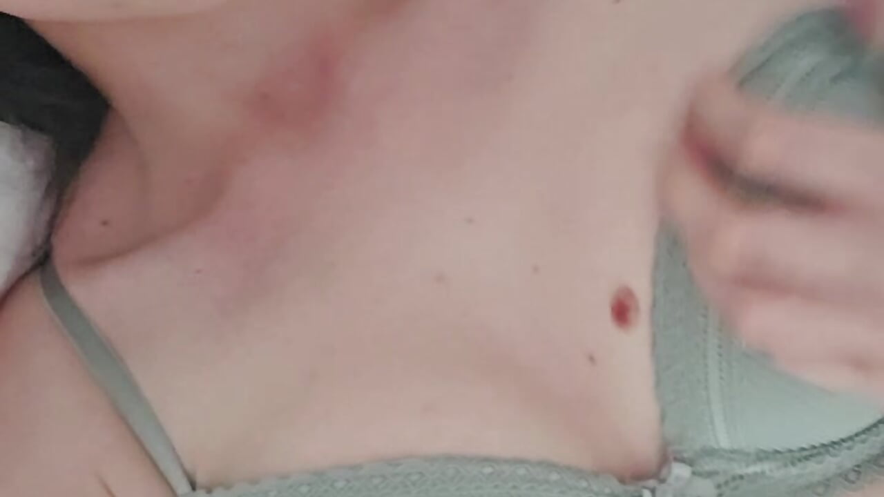 Enjoy the view part 1 - vidéo du modèle de showcams YourSweetStella