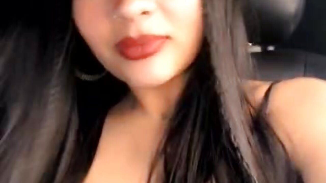 know me — filmik Im_Kharla, modela(-lki) na kamerkach