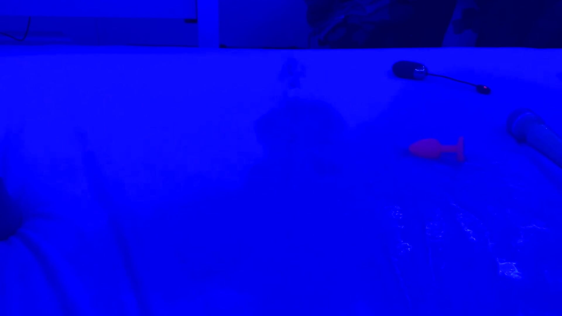 Squirt 30secondes jet puissant - video by Laraashow cam model