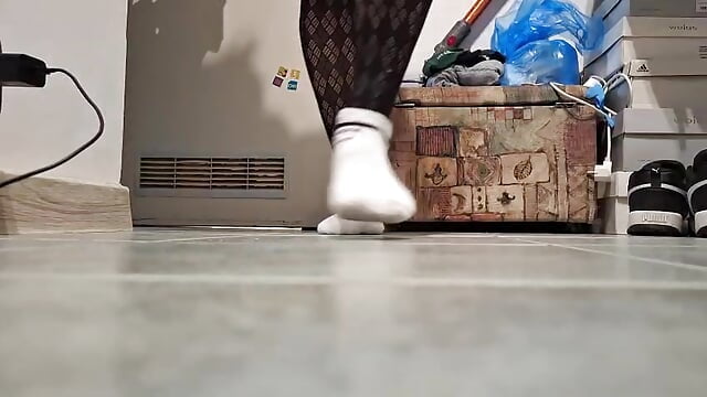 A walk ..🤩🤩 – video modela na kameri millfka