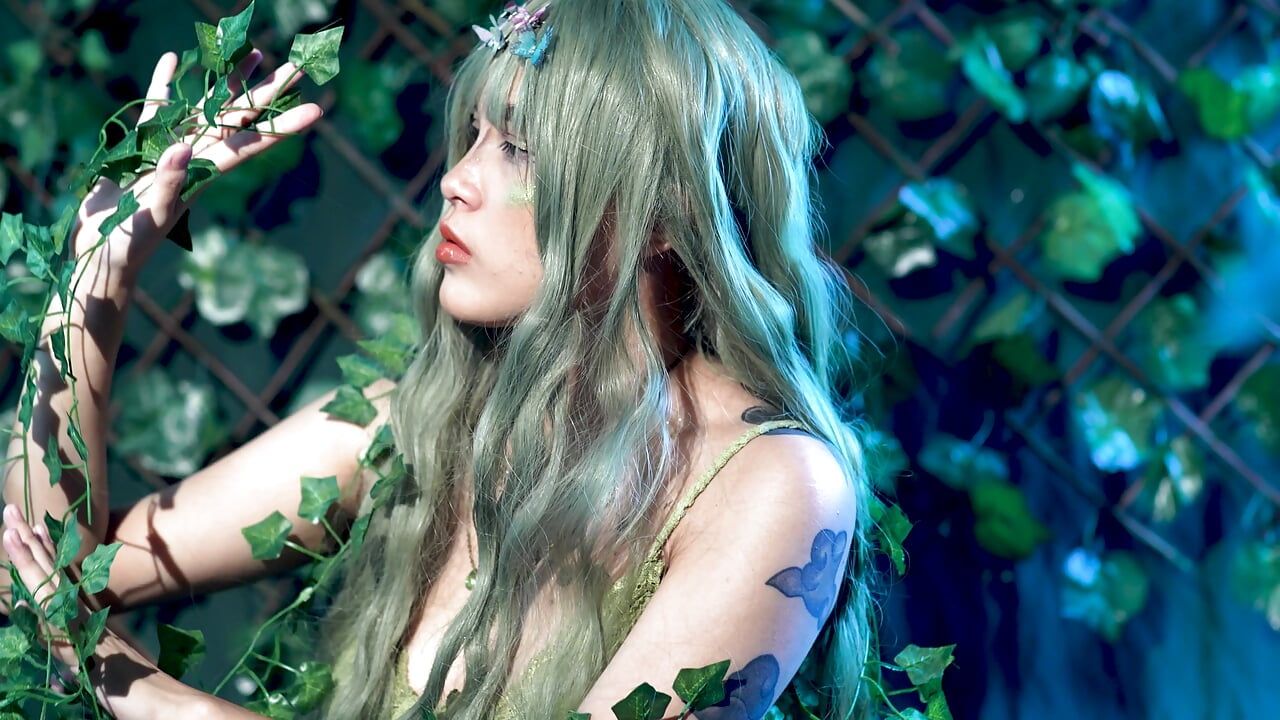 Forest Fairy - CrystalFairy007 adlı kamera modelinin videosu
