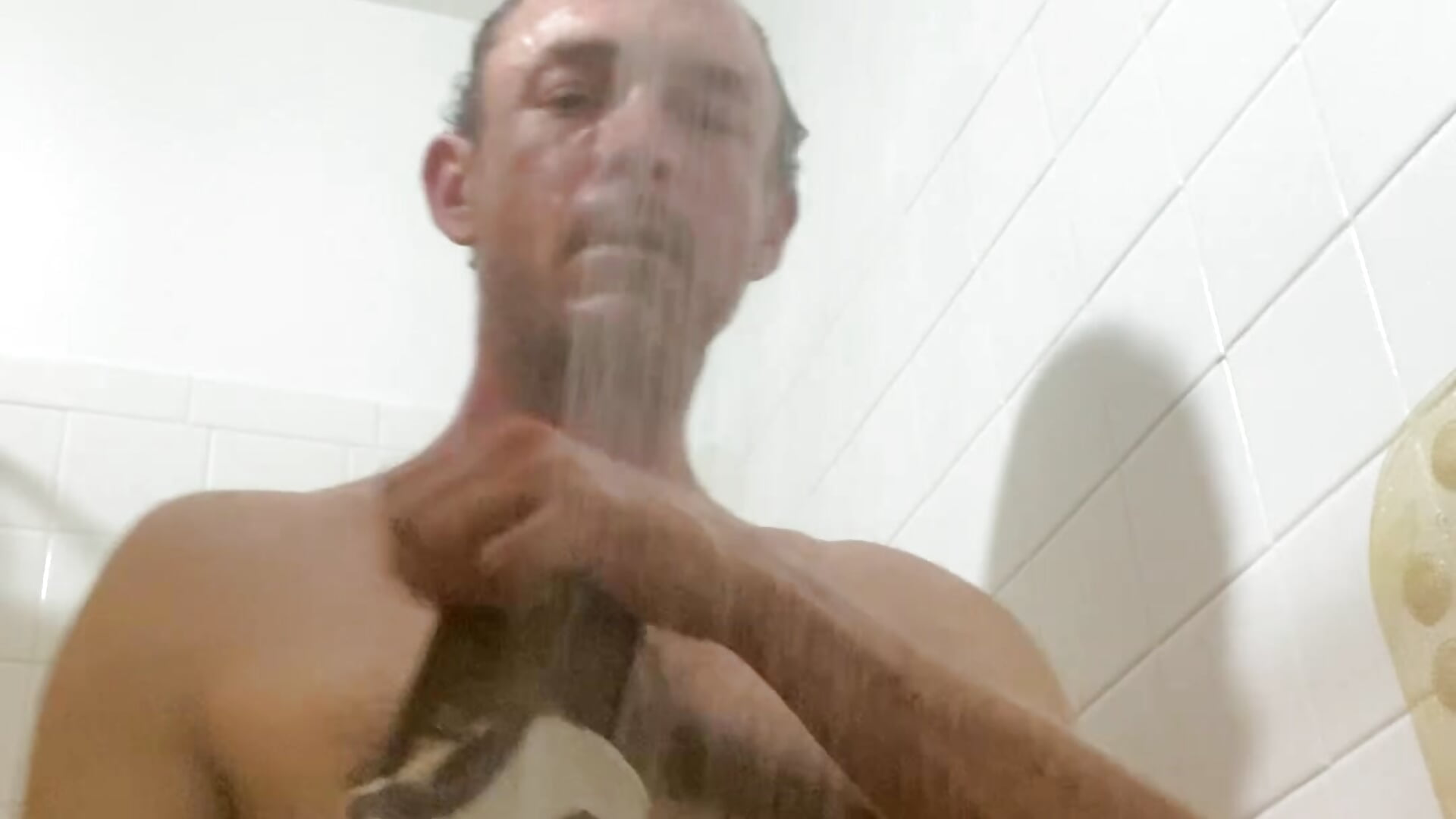 Shower part 1 — filmik averagewayne, modela(-lki) na kamerkach