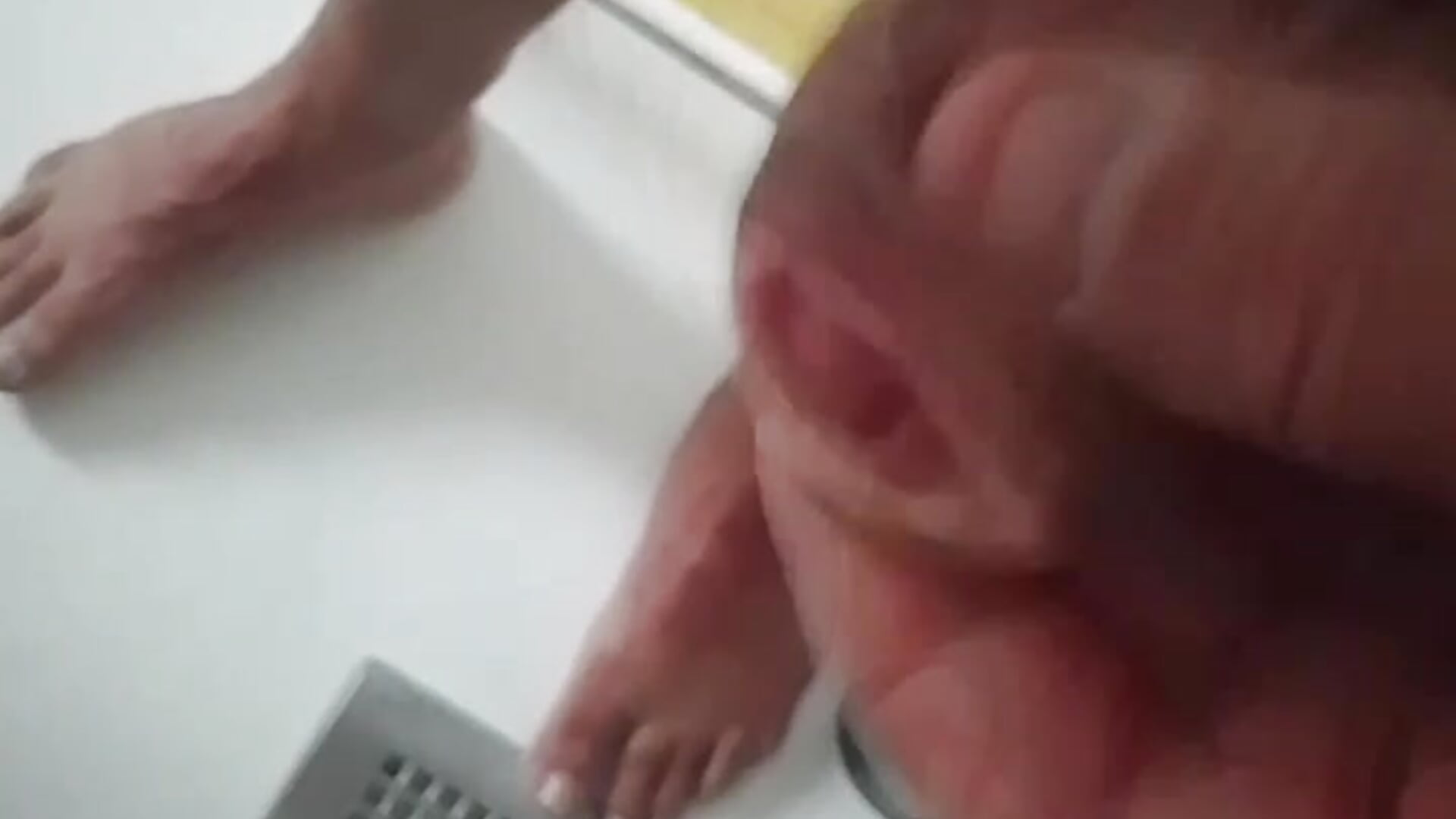 Sborro in doccia - video by Poseidone76 cam model