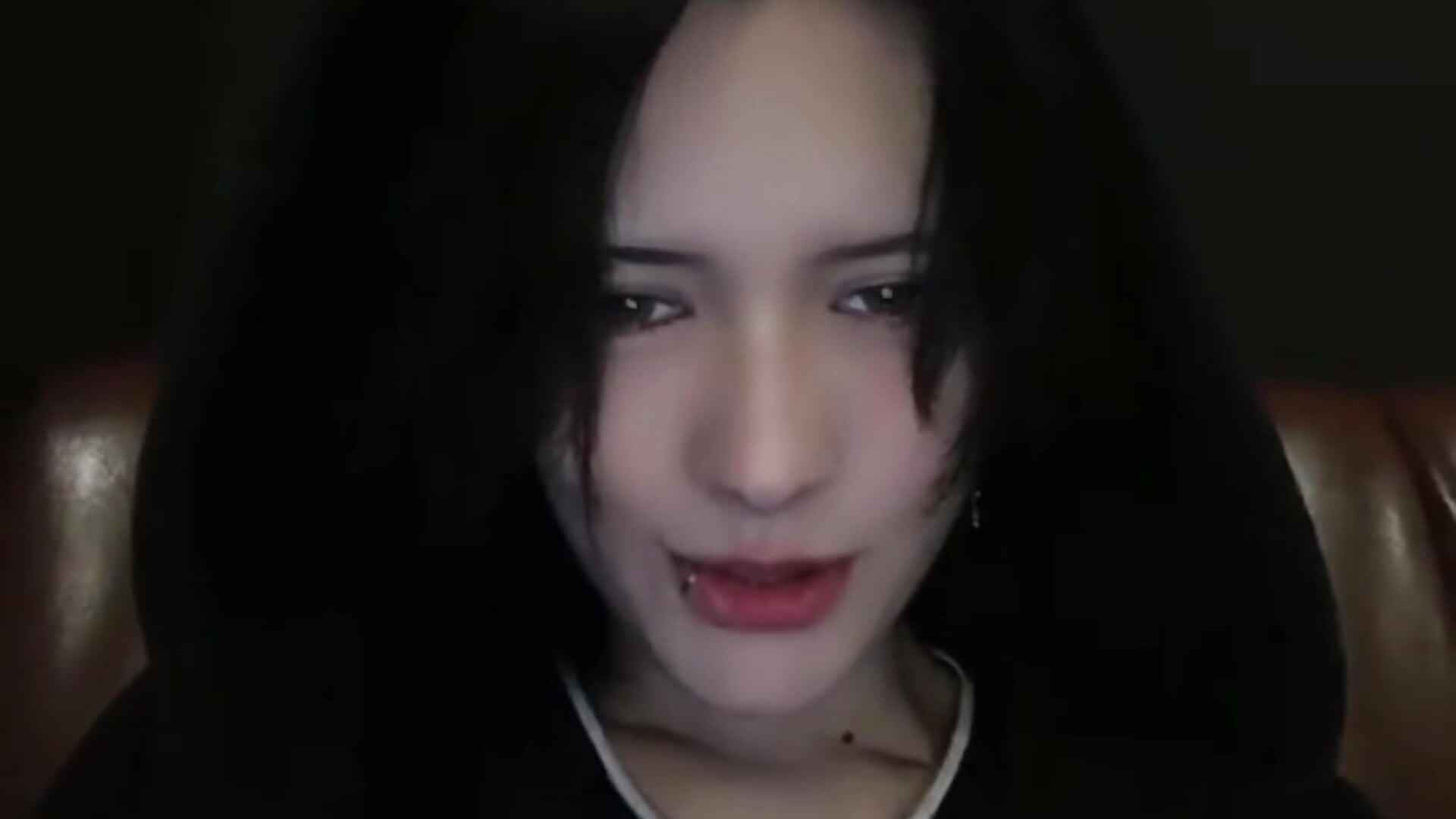 Cute & Horny Vibes 💋💫 - vidéo du modèle de showcams LxayBloom