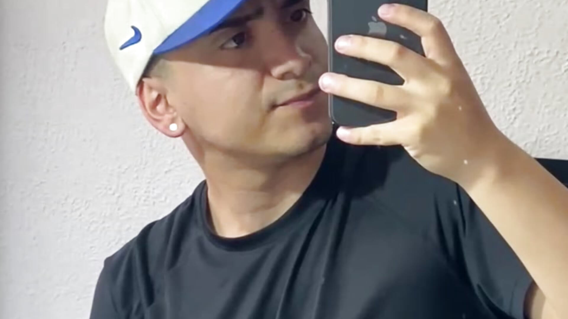 Tattoo - video od modelky/modela Sairobi