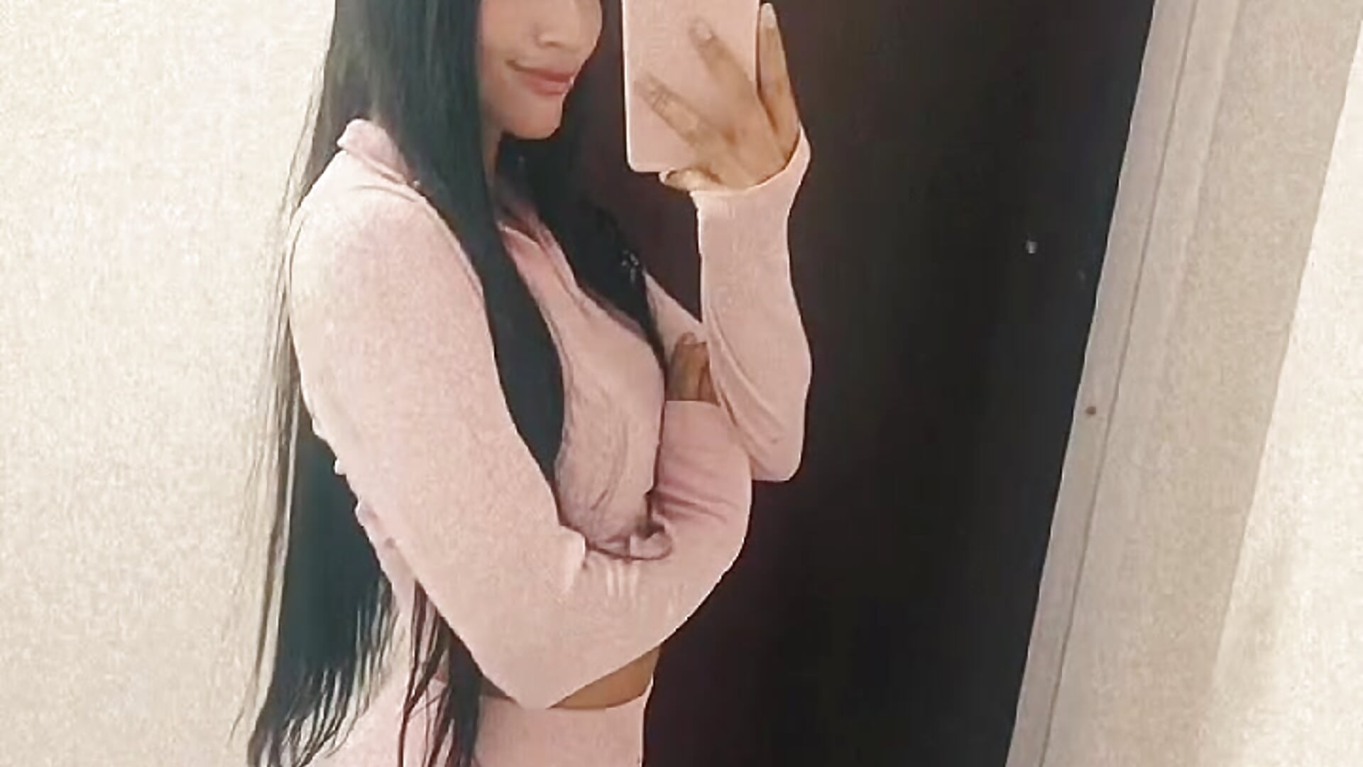 🥰 - فيديو من Aria_Maeh موديل الكام