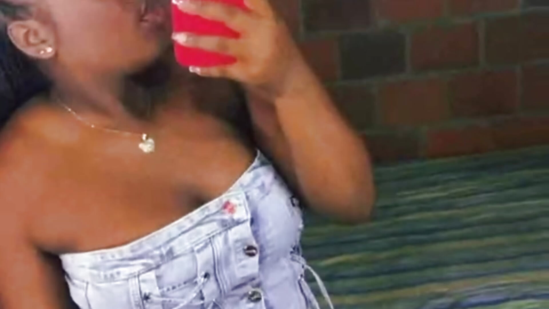 EE3CB4BF-7A2A-49C9-B649-8728D949C78F - відео від вебкаммоделі Guianna27