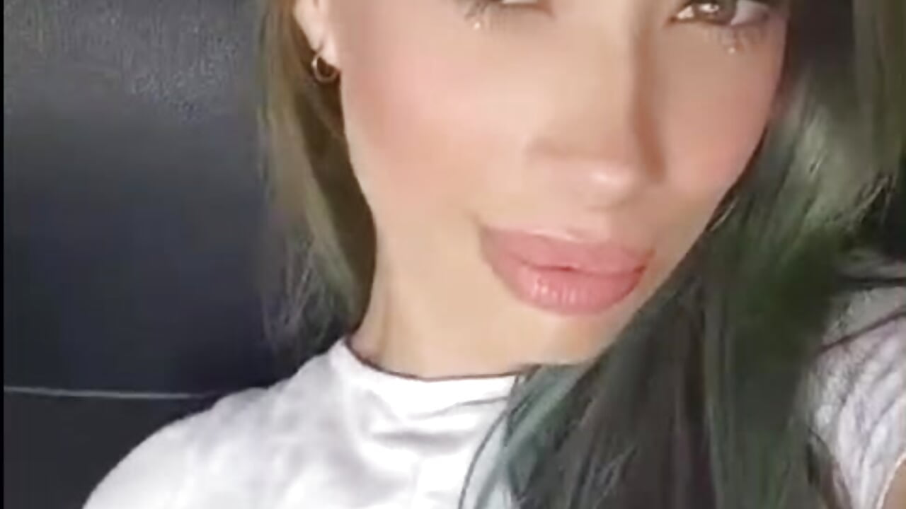 Nice to mee you! 💜 - video by LolaGray__ cam model