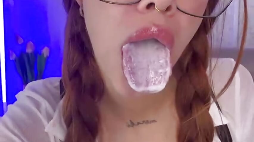 You come in your secretary's face! Your cum is delicious
