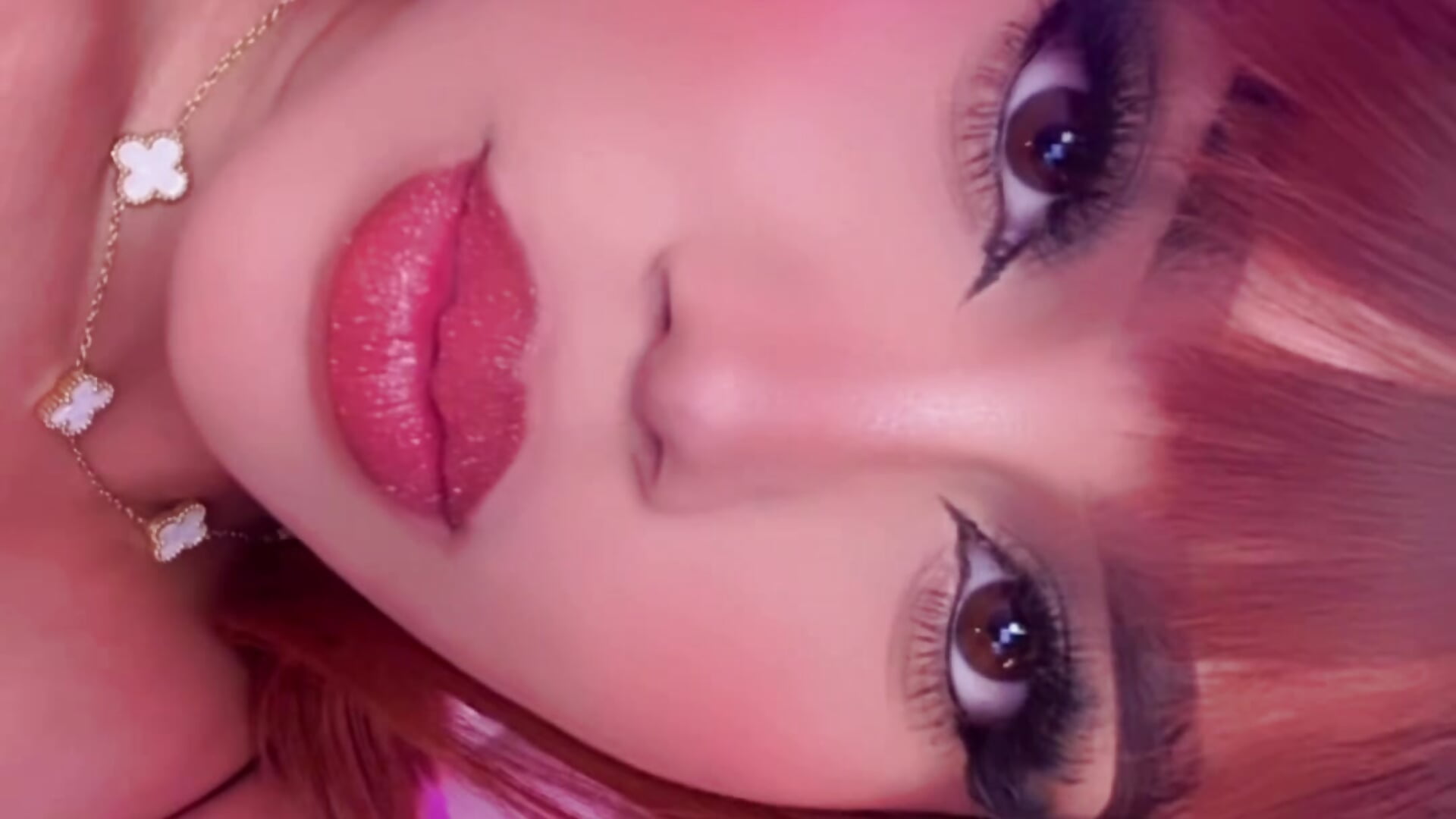 Chloe - vidéo du modèle de showcams Chloe_bankss