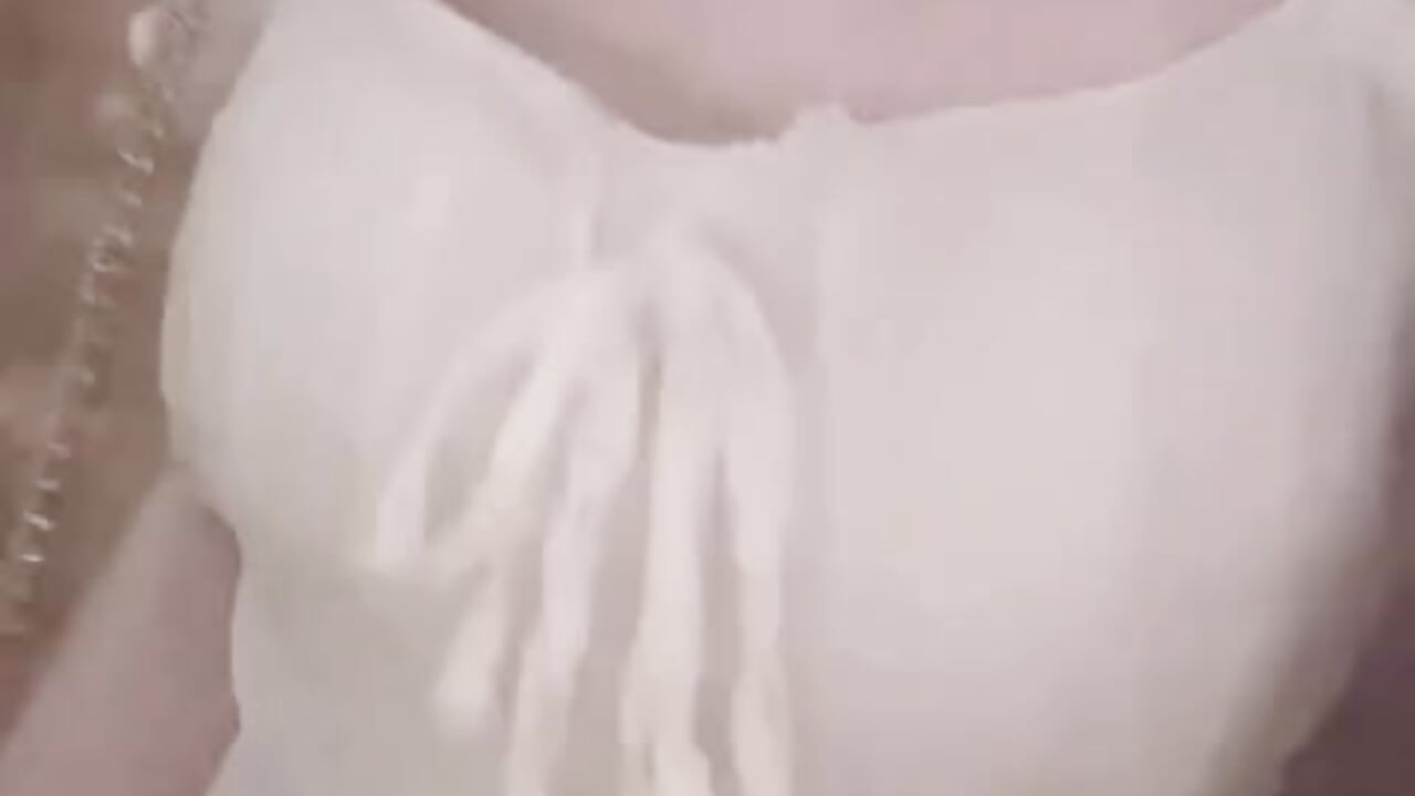 Walk in the park near my house. - video by Adriana_Ivy cam model