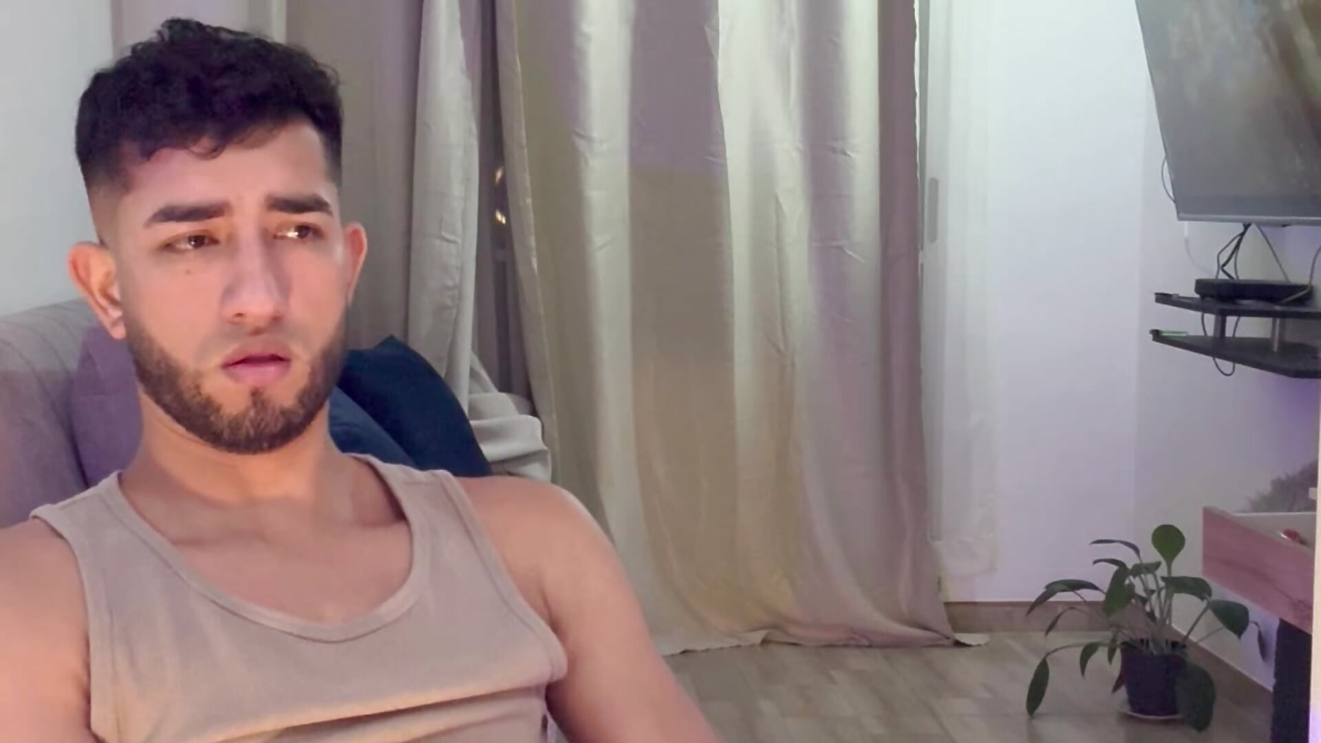 😈😈 – видео вебкам-модели liam_bronw