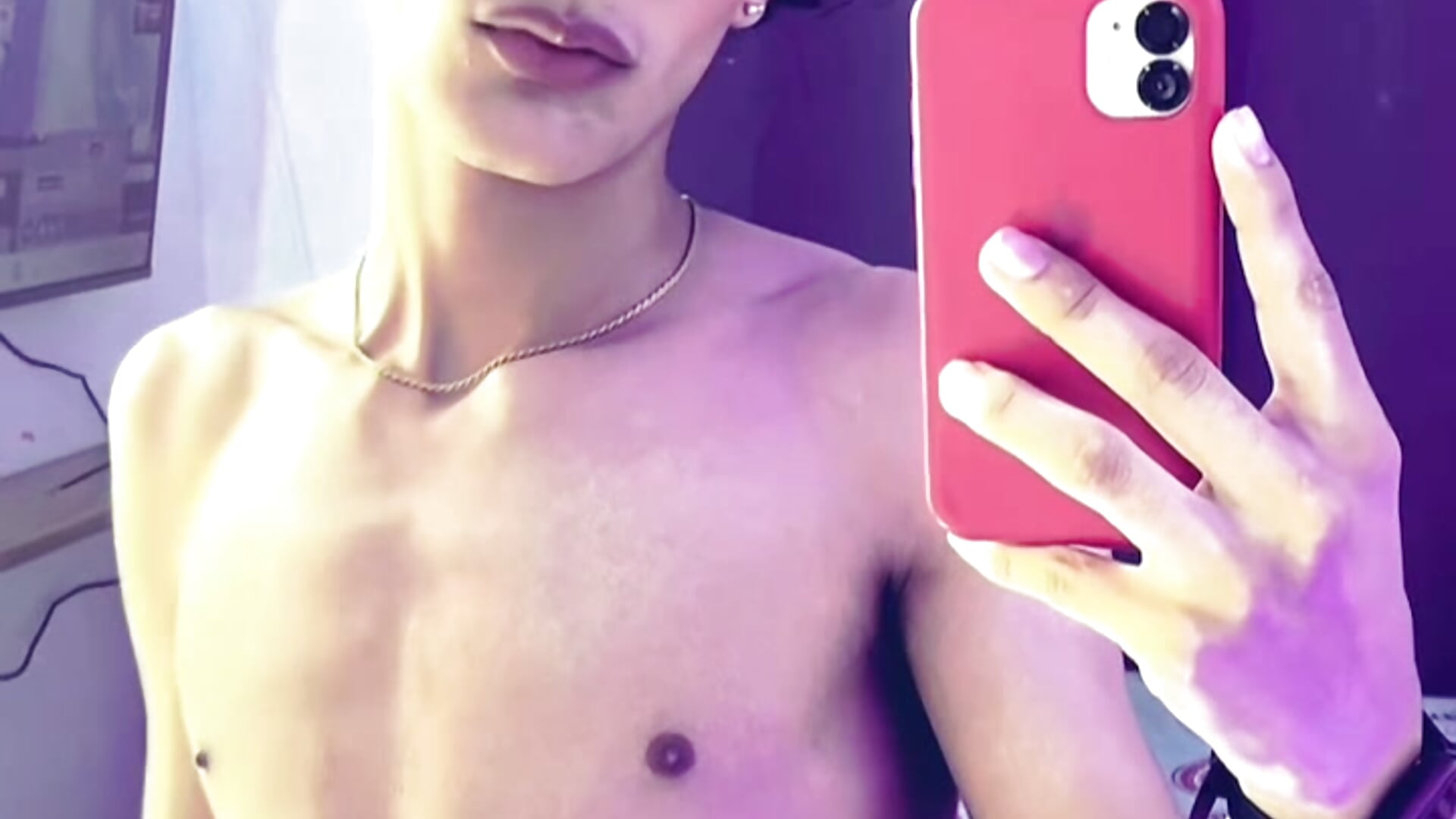 f8fc4879c20b4121a7e48b19d1ab897e — filmik HotboyLyan, modela(-lki) na kamerkach