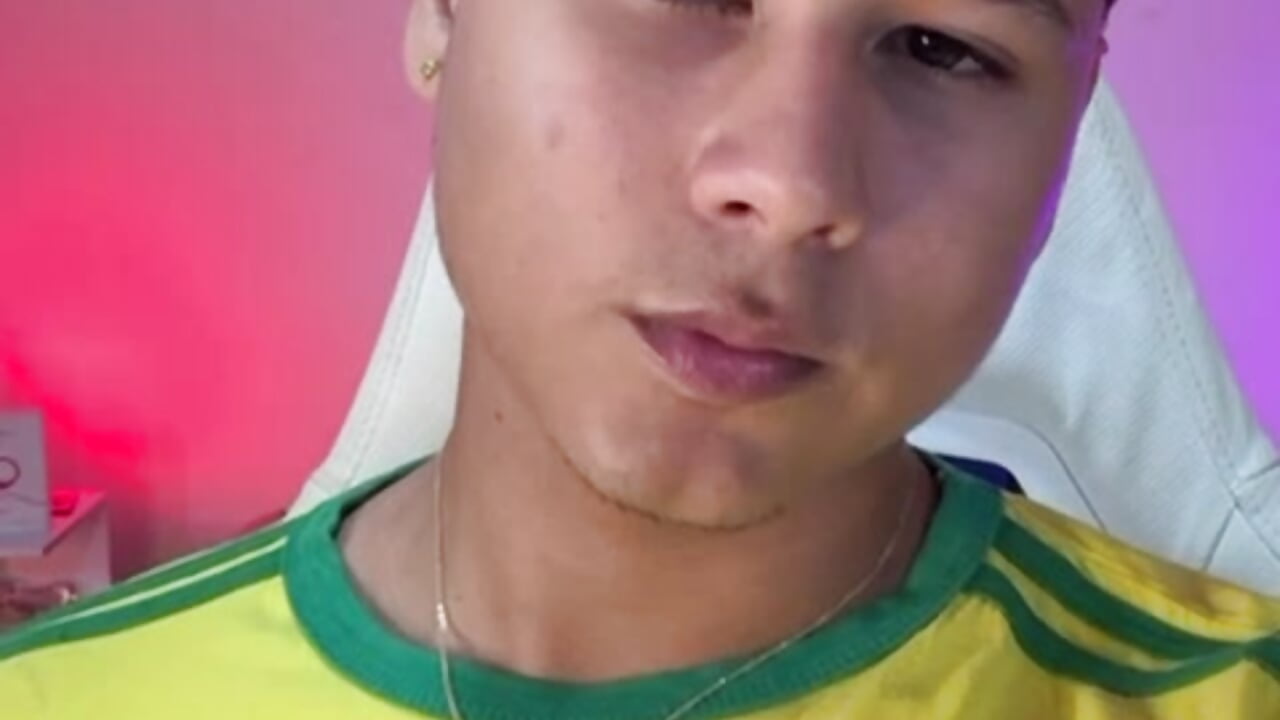 hey lovers - فيديو من RaidenBoy11 موديل الكام