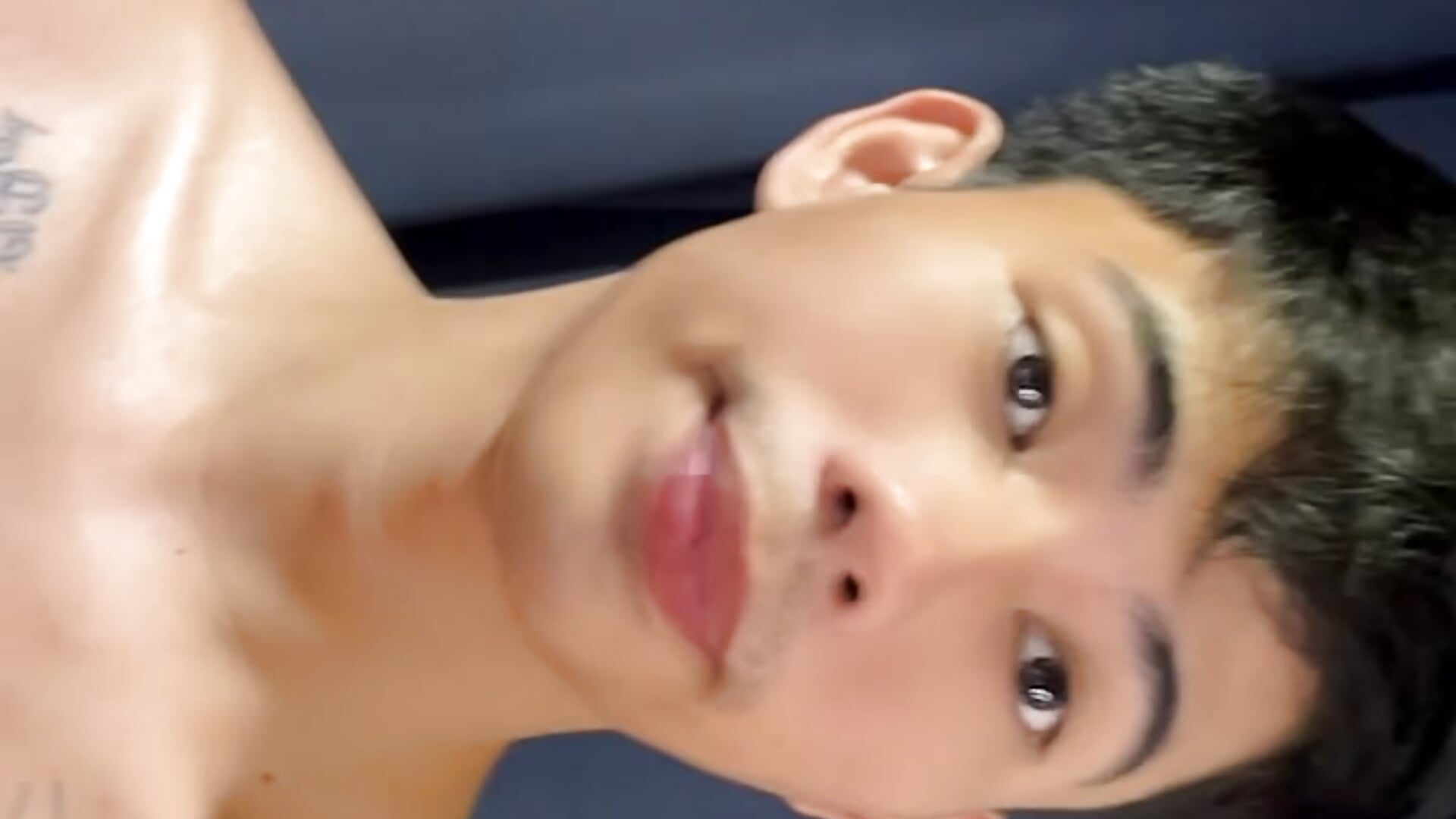 50FA15EF-0427-4BCD-91BD-8BDA266E00EE - boynextdoor4uX adlı kamera modelinin videosu