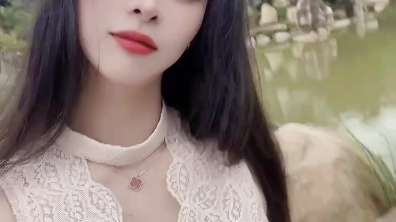 mmexport1770796400423 - video oleh model kamera Owo-nO