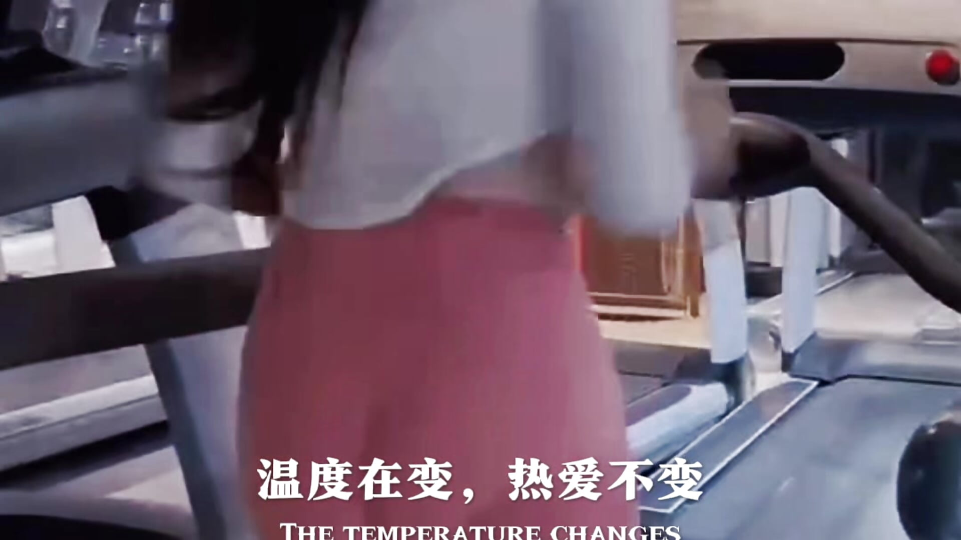 mmexport1770796394407 - video của người mẫu cam Owo-nO