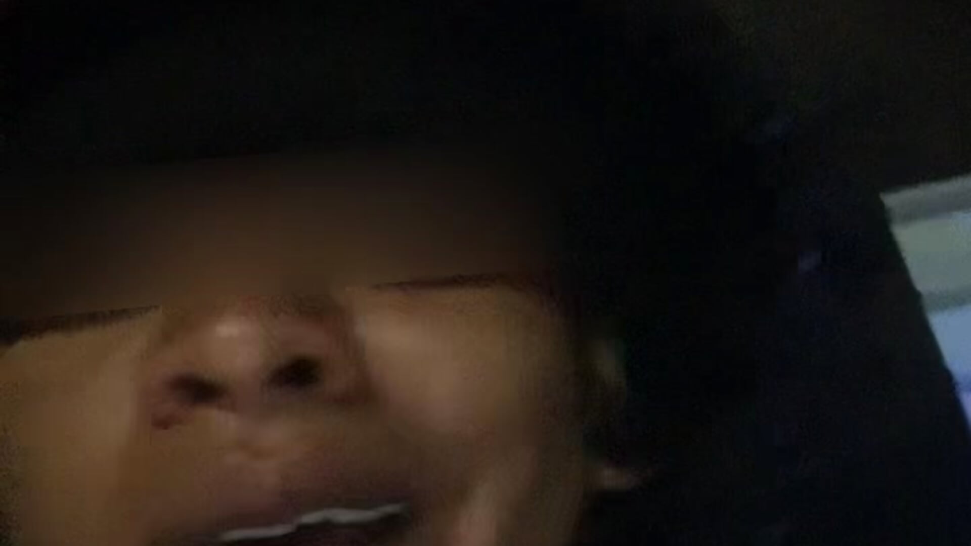 04E09C54-3A6E-45C7-A026-C027DE78332A - video van ed_Cj88 cam-model