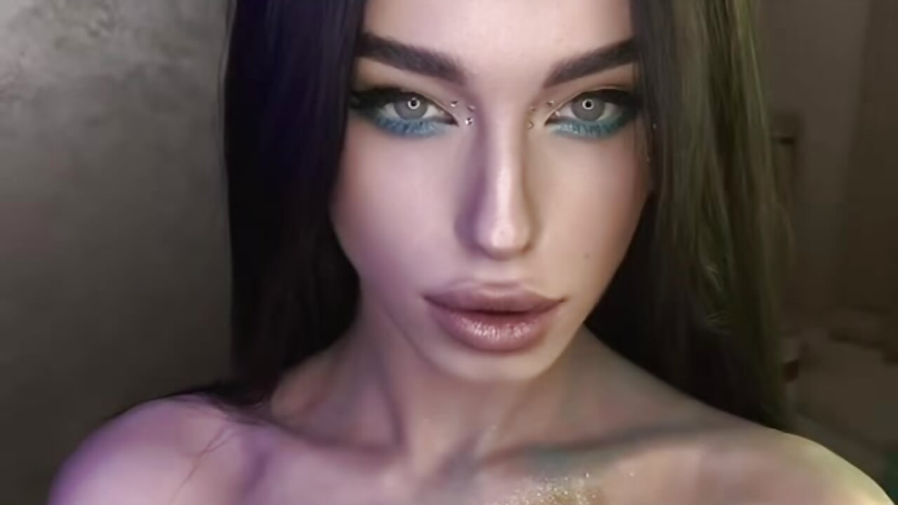 😈 - video by Vlada_Elfie cam model