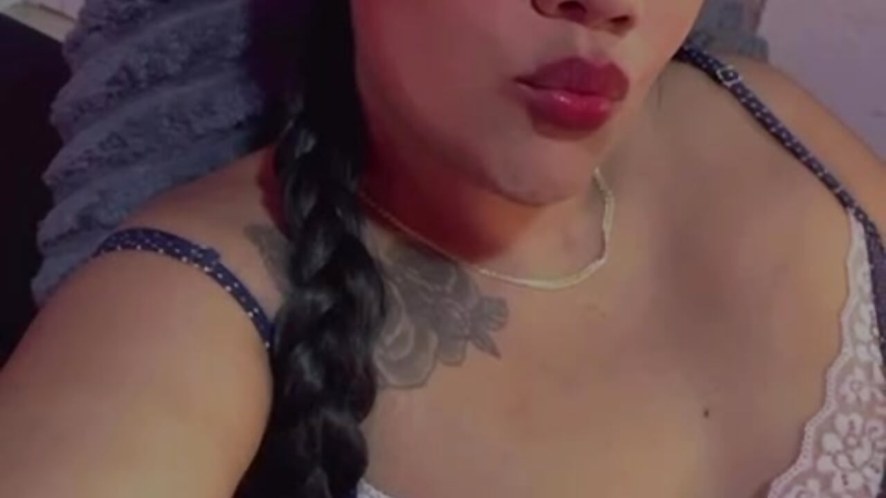 come and we kiss – видео вебкам-модели Ashley_bigasss_