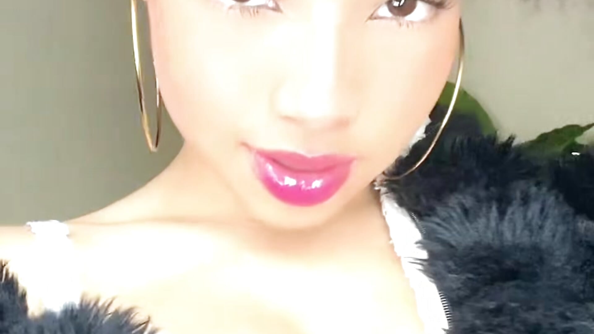 Flirty face - video van sofia_kay cam-model