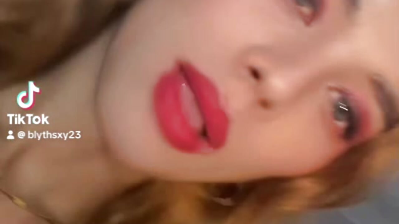 dd1362cc0e454be98c91d5124c1ae149 - WildHotshemale 캠 모델의 동영상