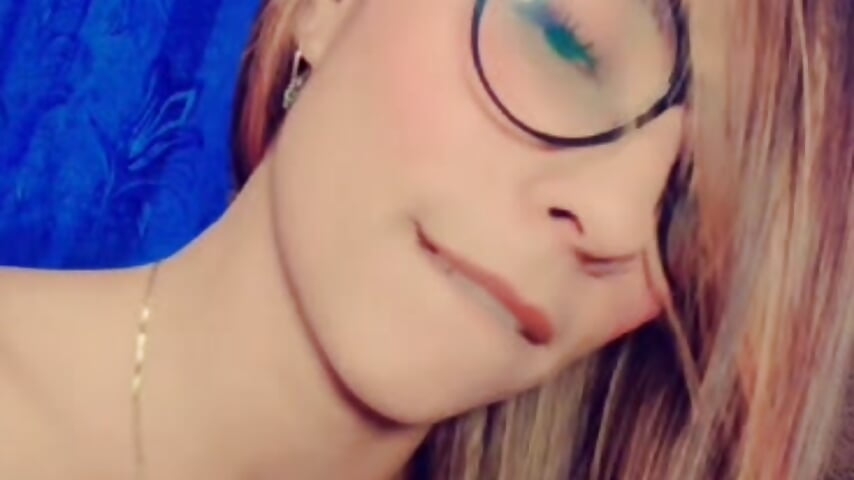 Muak – video modela na kameri Dulcee_Mariiaa