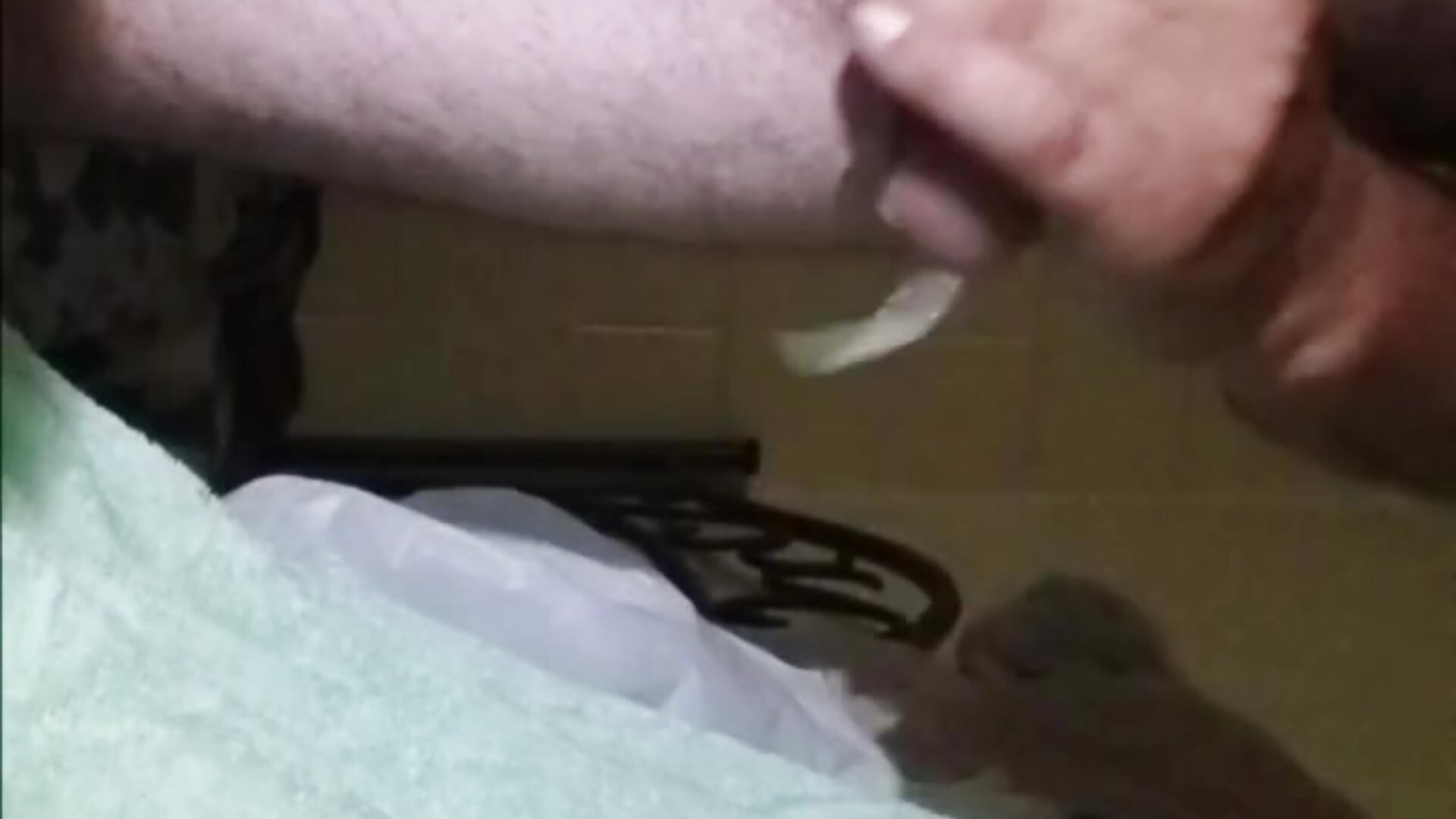 TO THE EDGE– Blokeyrah kameramodell videója