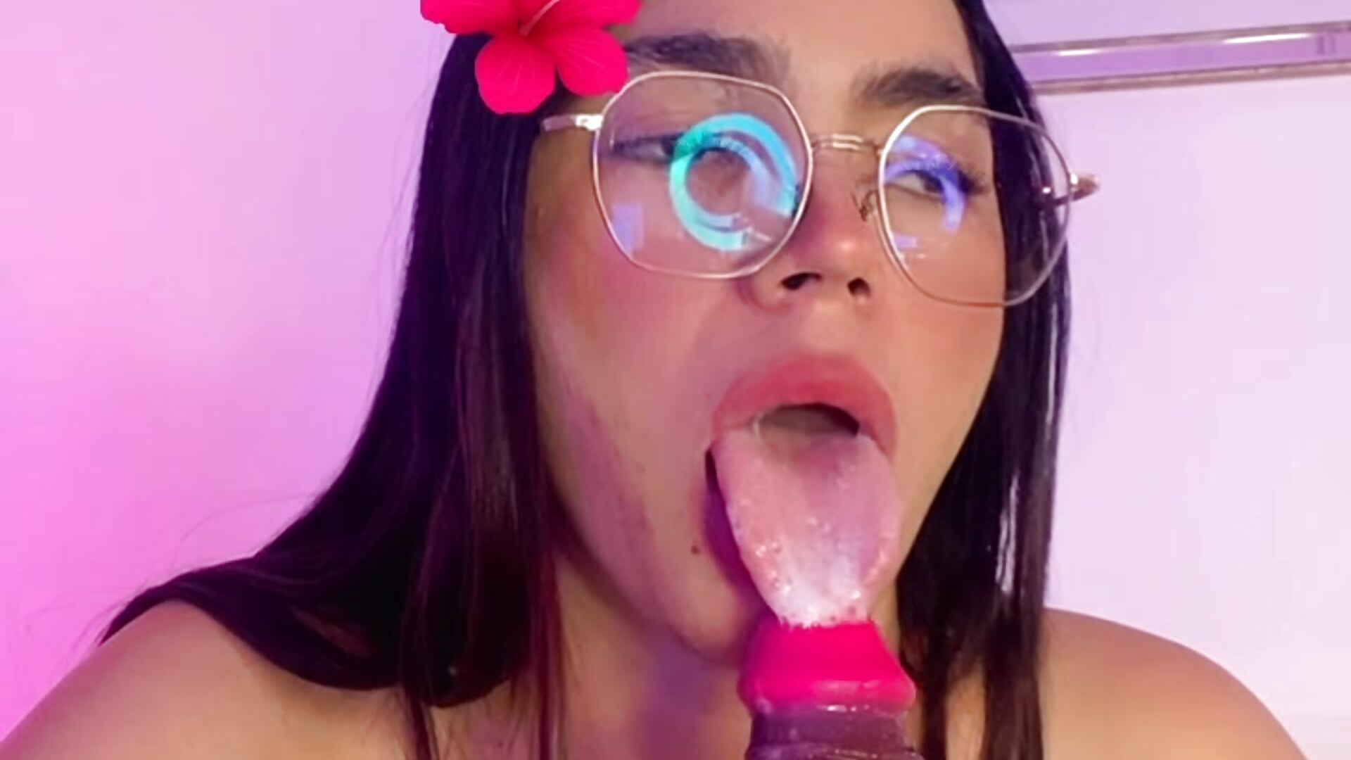 I love sucking cock 🤤🤤